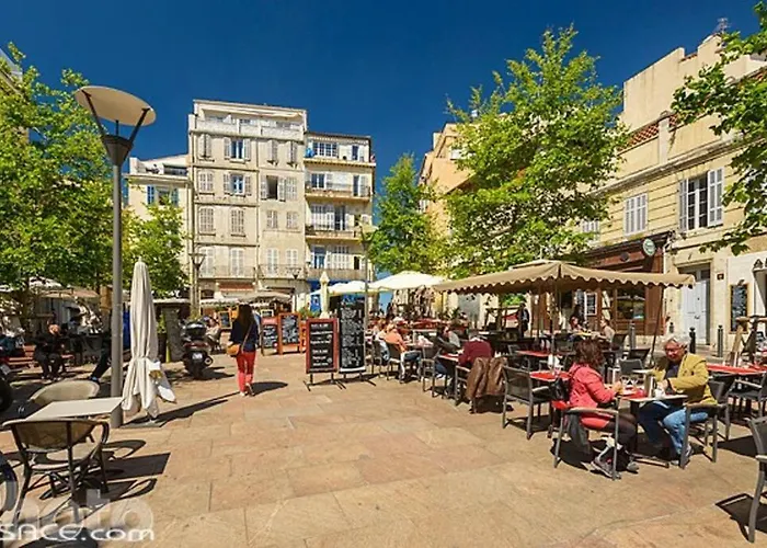 Vert Olive, Place De Lenche Appartement Au Panier