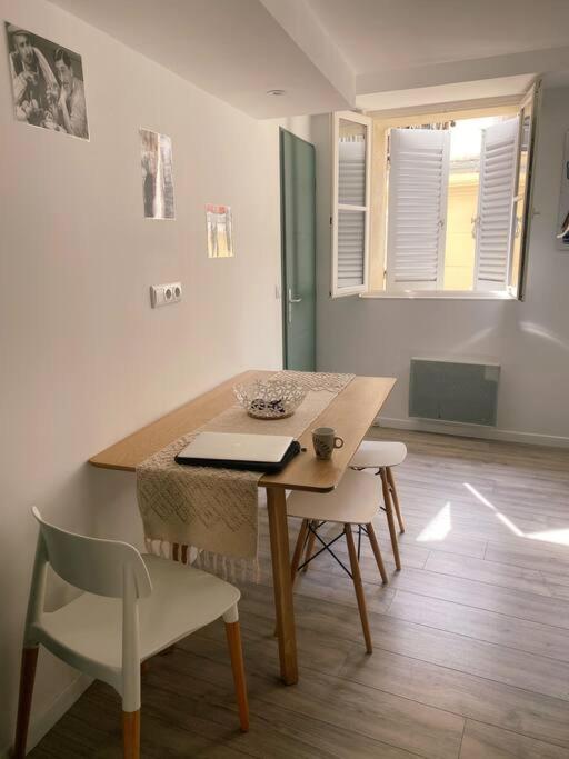 Appartement Olive, Place De Lenche Au Panier Marseille